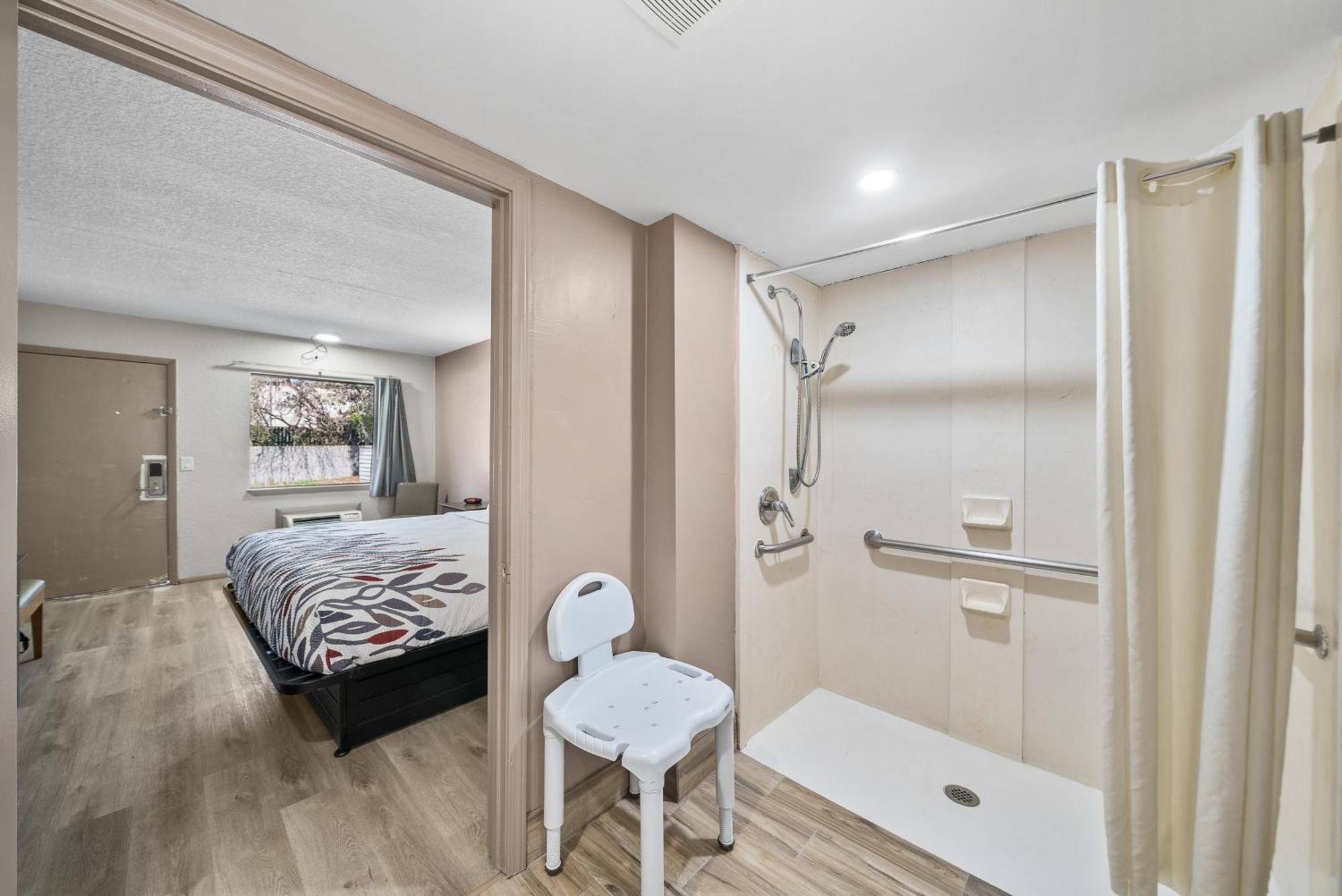 Executive Inn - Panama City Beach Upper Grand Lagoon Extérieur photo