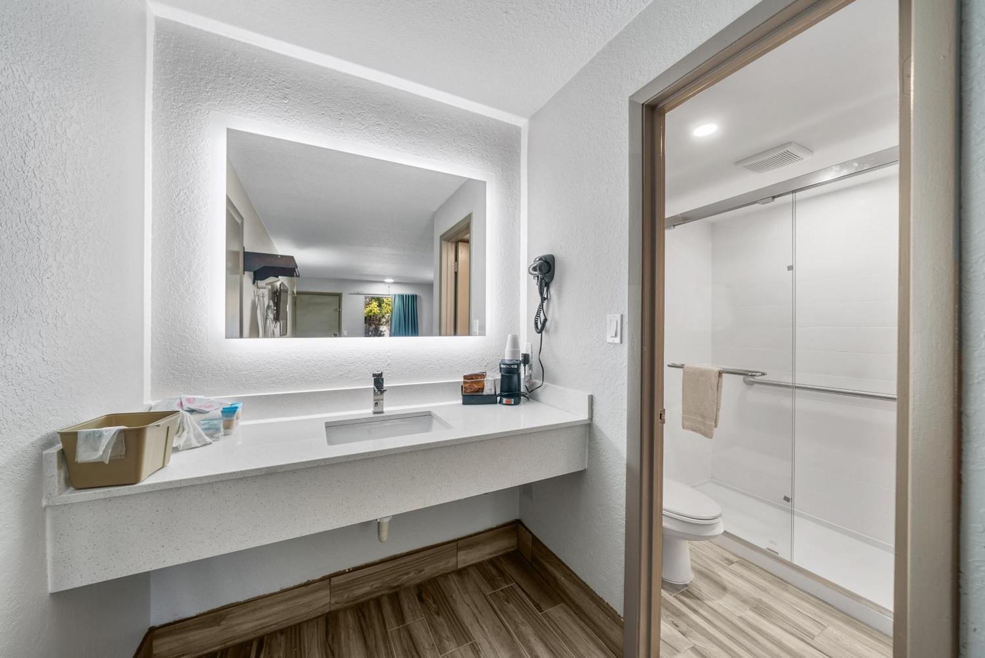 Executive Inn - Panama City Beach Upper Grand Lagoon Extérieur photo
